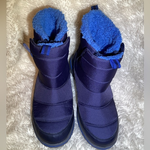 Kids L.L. Bean ultralight Winter Boots size 6 - Picture 1 of 7